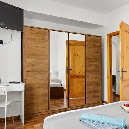 With Panoramic Views Of Old Town Appartement
