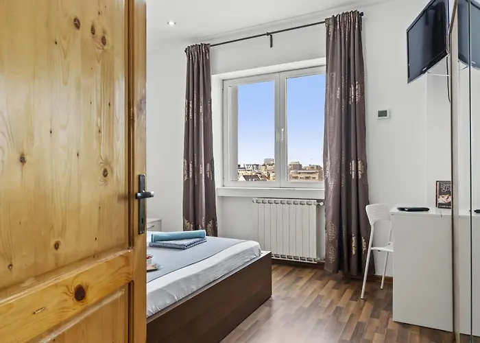 With Panoramic Views Of Old Town Апартаменти Бухарест