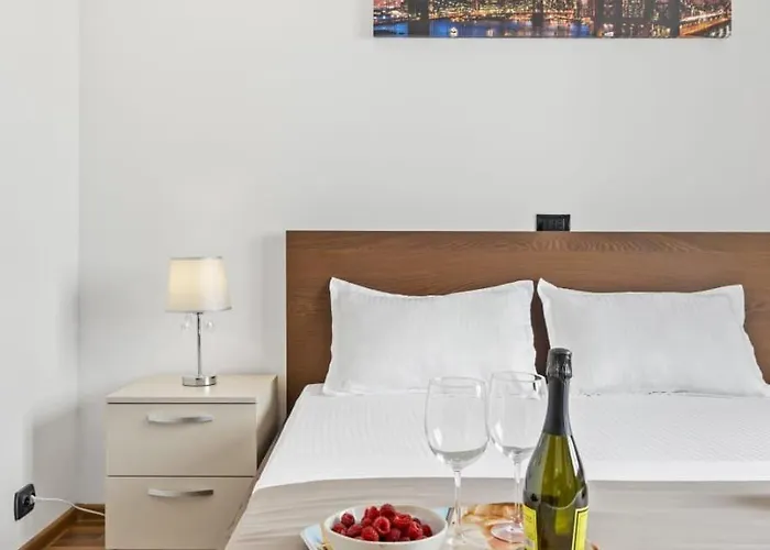 Апартаменти With Panoramic Views Of Old Town Бухарест